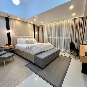 Vibe At Uptown Parksuites Bgc Aparthotel