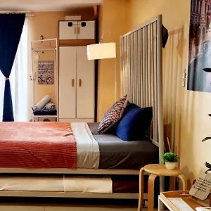 Venice Luxury: Family With Mall Access And Pool Aparthotel
