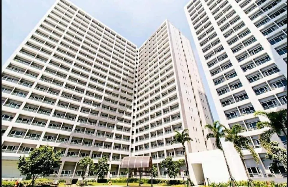 Apad@Graceresidences Nr Bgc Taguig 0*,